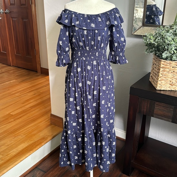 Universal Thread Floral Maxi Dress - Picture 2 of 10